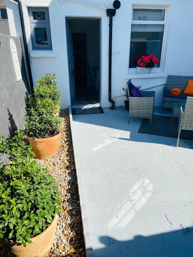 Funky Cozy Cottage With Outside Space ايستبورن المظهر الخارجي الصورة